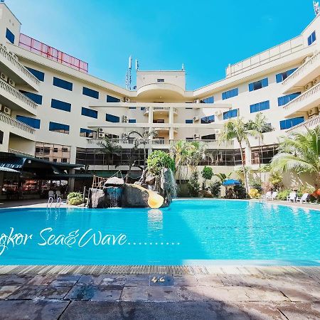Sea & Wave #1 Coral Bay Apartment Pekan Pangkor Екстериор снимка