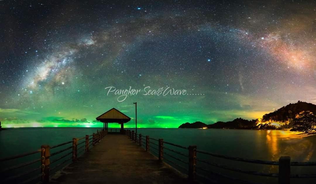 Sea & Wave #1 Coral Bay Apartment Pekan Pangkor Екстериор снимка