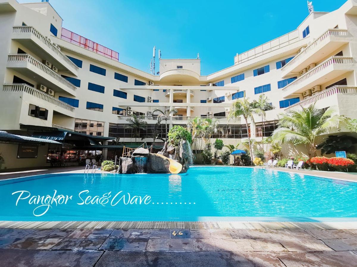 Sea & Wave #1 Coral Bay Apartment Pekan Pangkor Екстериор снимка
